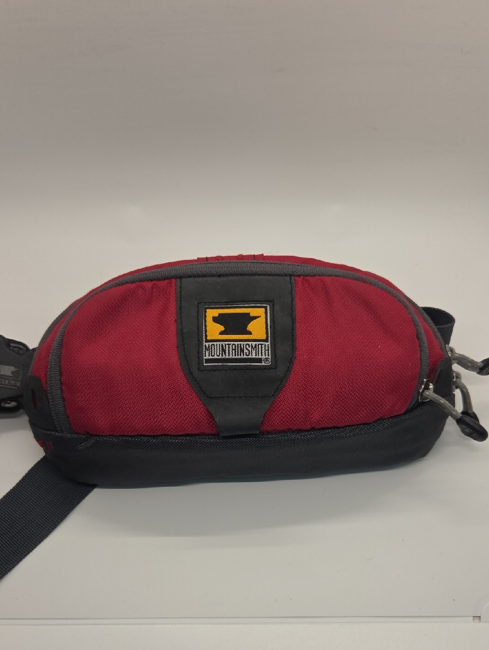 Mountainsmith Vibe ll Red and Gray Waist Pack